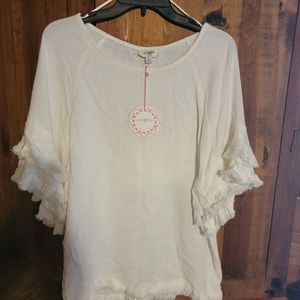 Blouse-cream color